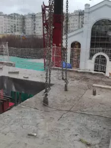 Демонтаж железобетона с использованием крана
